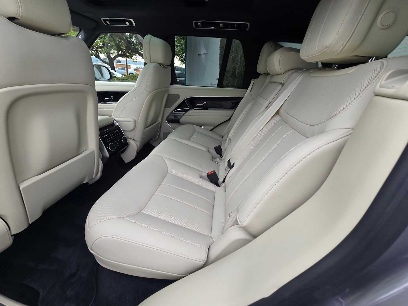 2023 Land Rover Range Rover SE