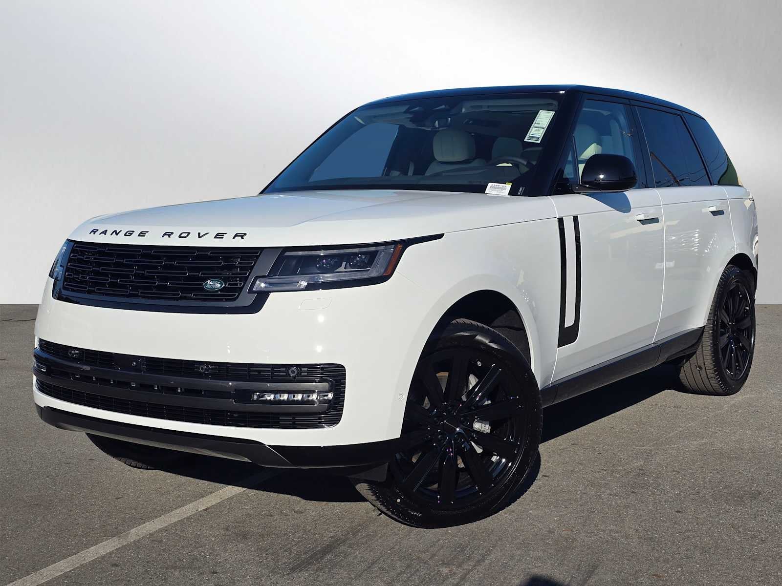 2026 Land Rover Range Rover SE