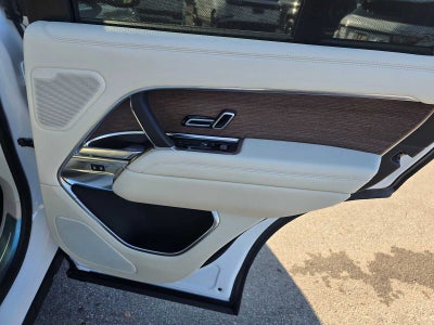 2026 Land Rover Range Rover SE