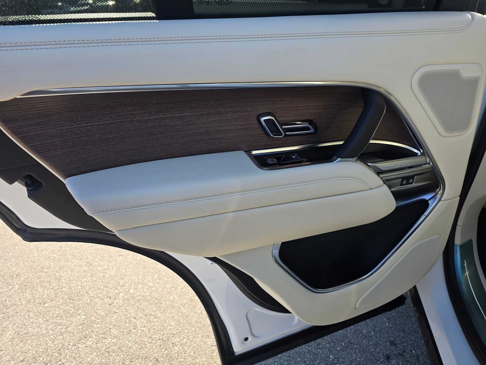 2026 Land Rover Range Rover SE