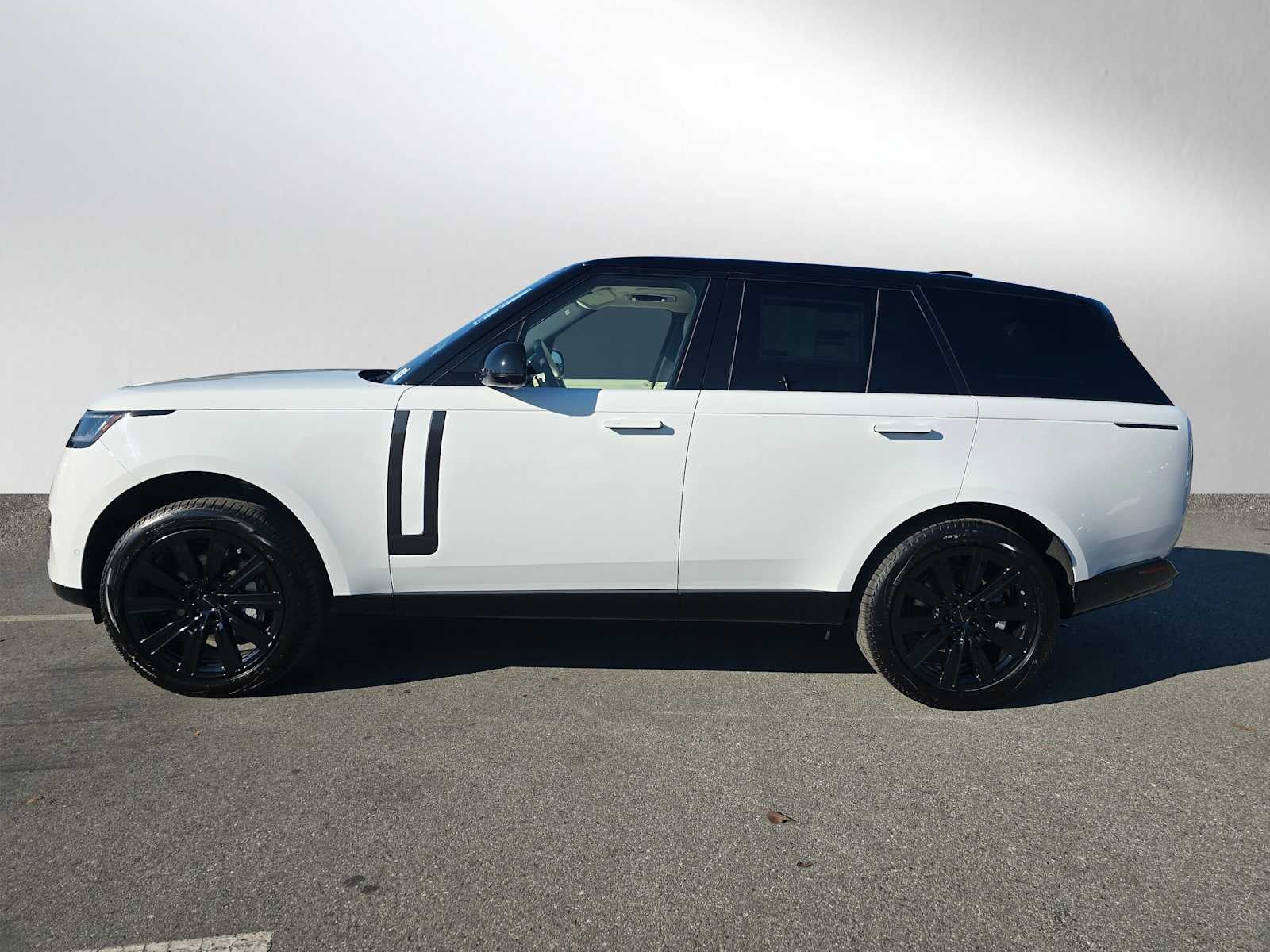 2026 Land Rover Range Rover SE