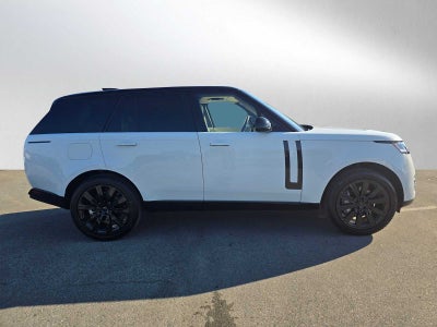 2026 Land Rover Range Rover SE
