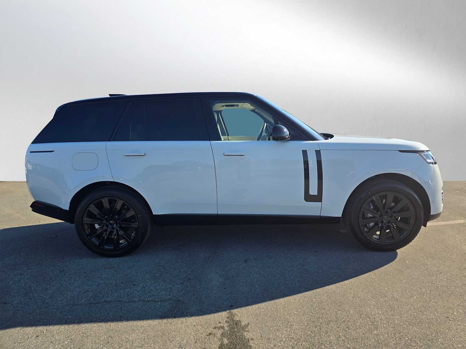 2026 Land Rover Range Rover SE
