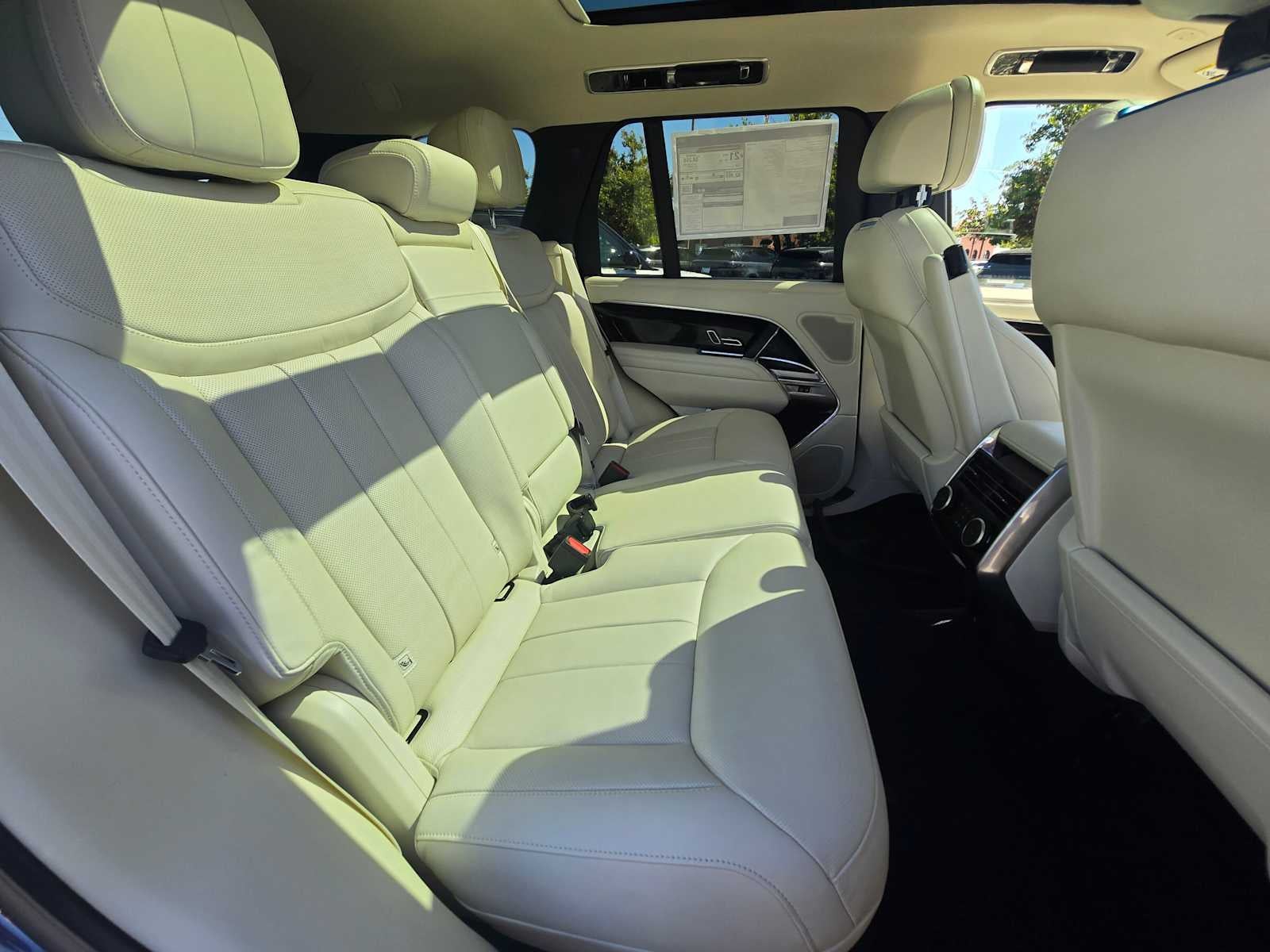 2026 Land Rover Range Rover SE