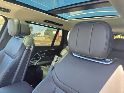 2026 Land Rover Range Rover SE