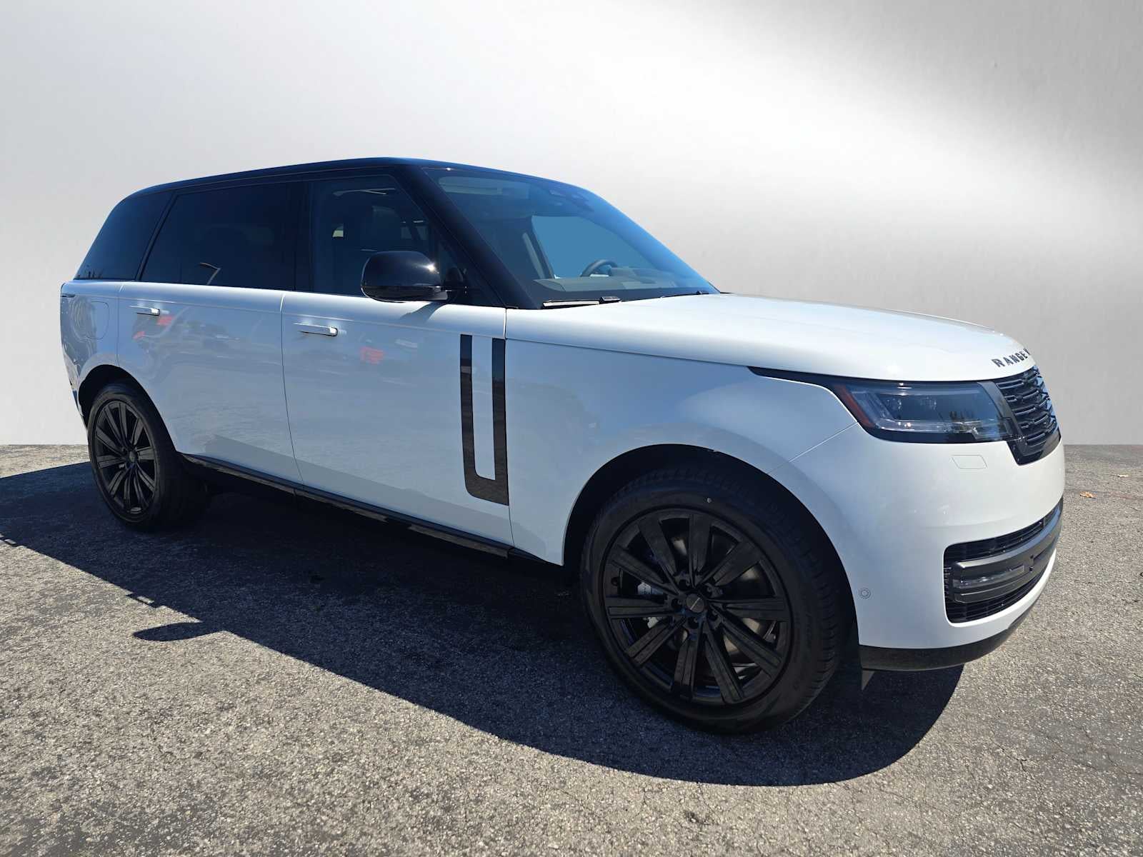 2026 Land Rover Range Rover SE