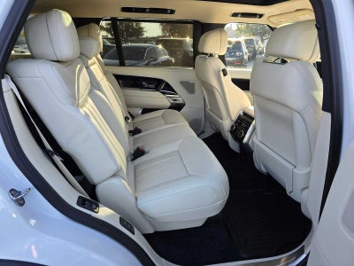 2025 Land Rover Range Rover SE