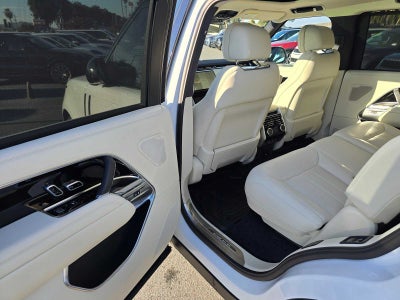2025 Land Rover Range Rover SE