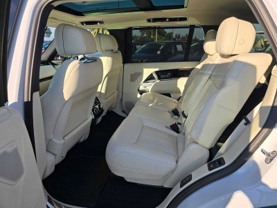 2025 Land Rover Range Rover SE