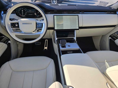 2025 Land Rover Range Rover SE