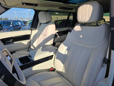 2025 Land Rover Range Rover SE
