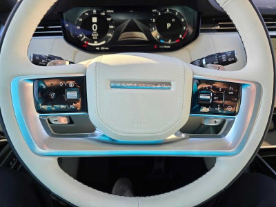 2025 Land Rover Range Rover SE