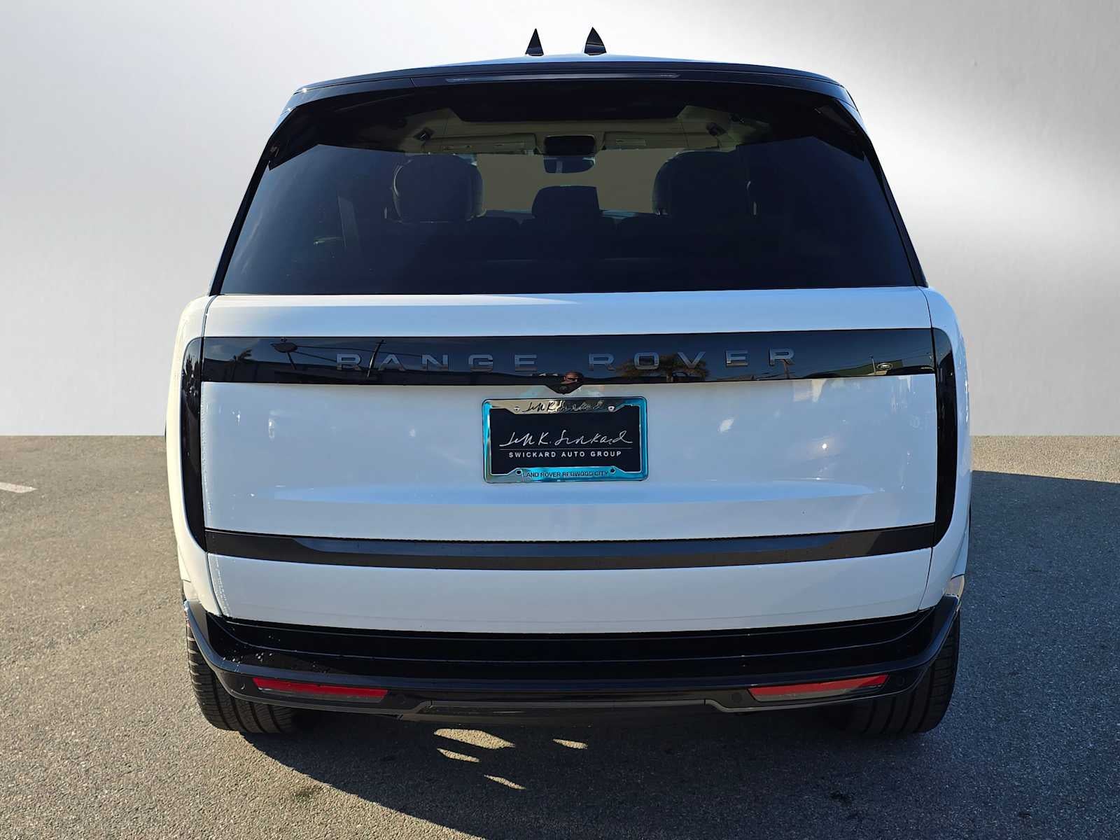 2025 Land Rover Range Rover SE