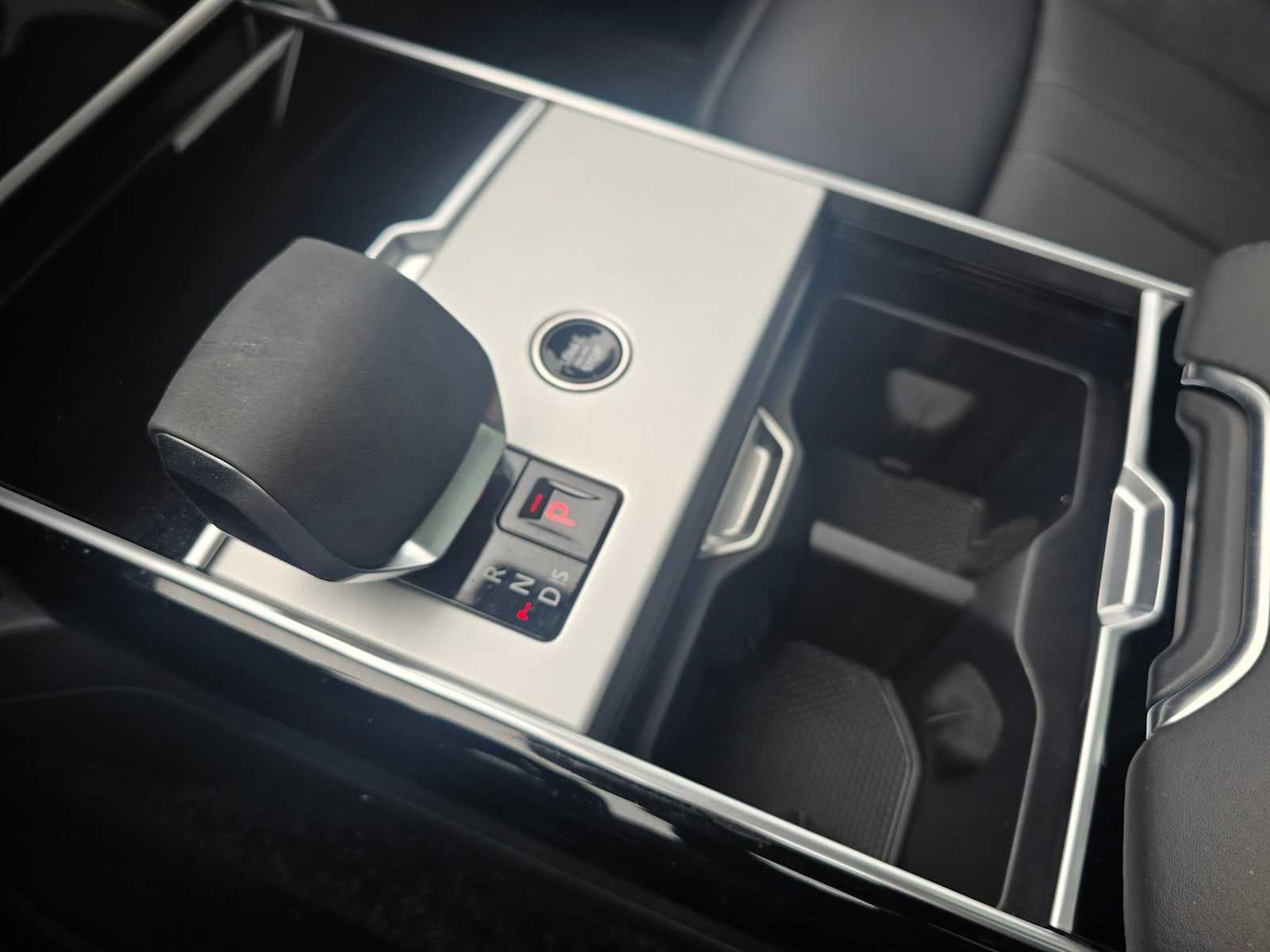 2026 Land Rover Range Rover SE