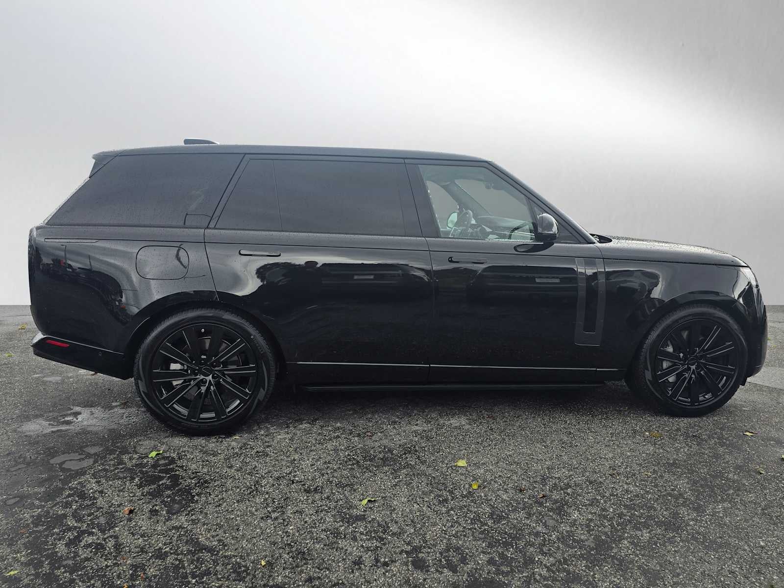 2026 Land Rover Range Rover SE