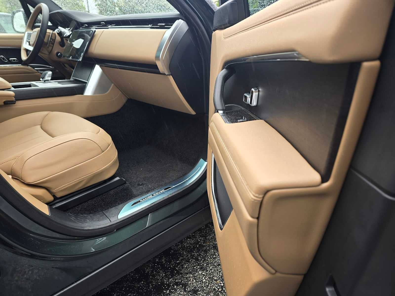 2026 Land Rover Range Rover SE