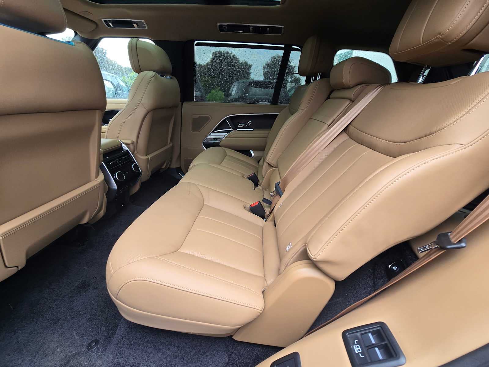 2026 Land Rover Range Rover SE
