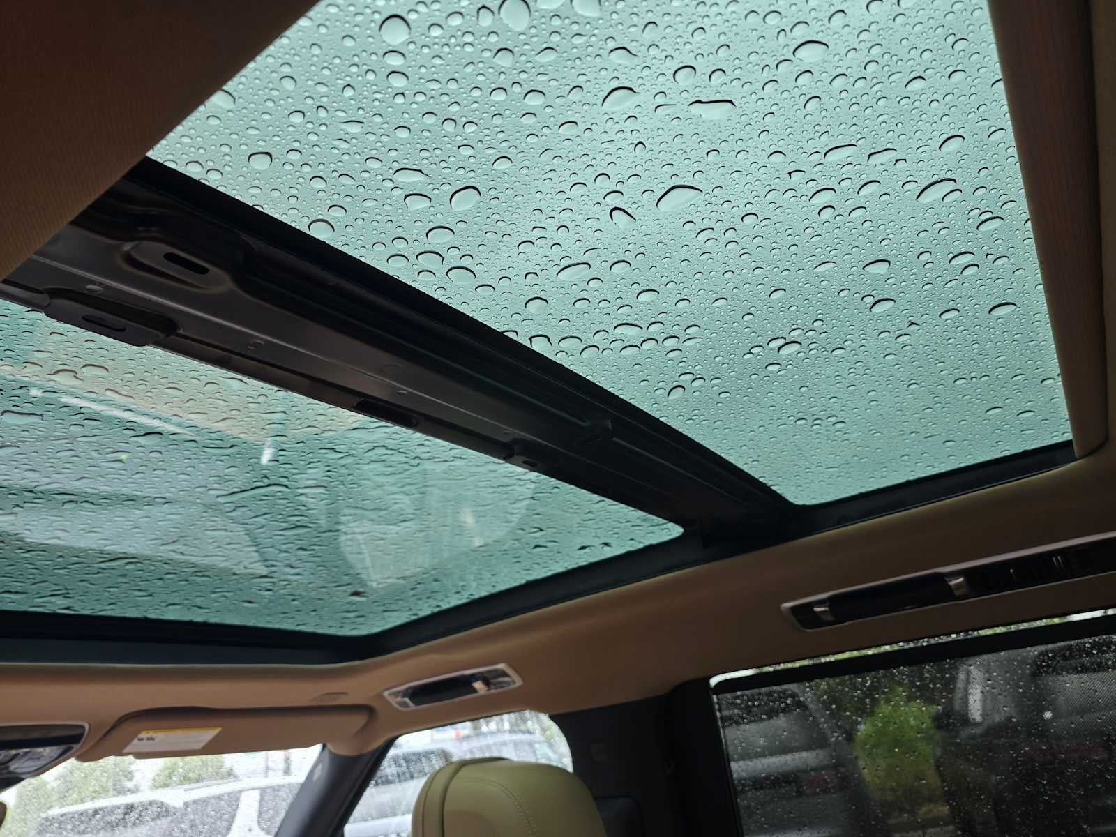 2026 Land Rover Range Rover SE