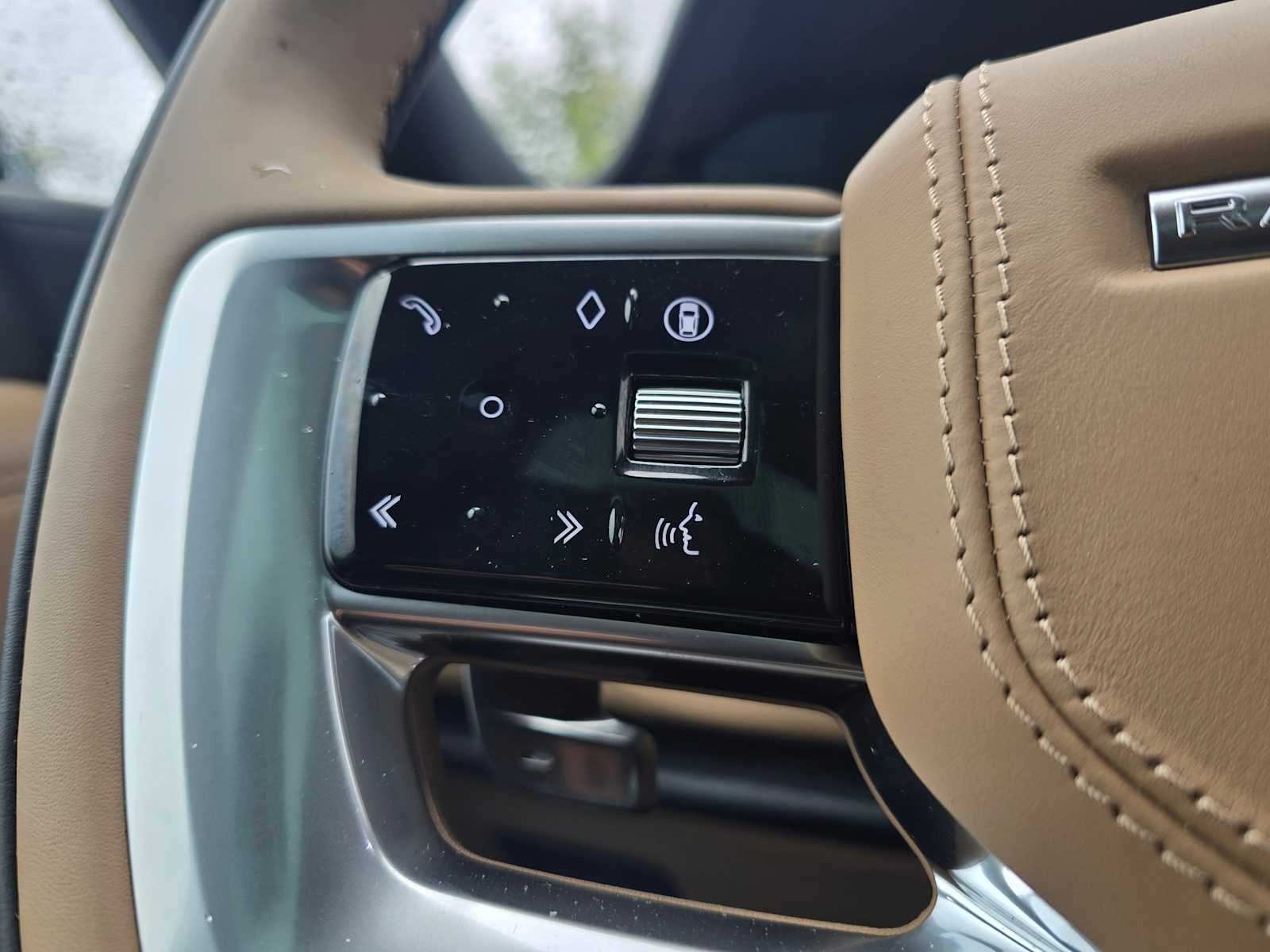 2026 Land Rover Range Rover SE