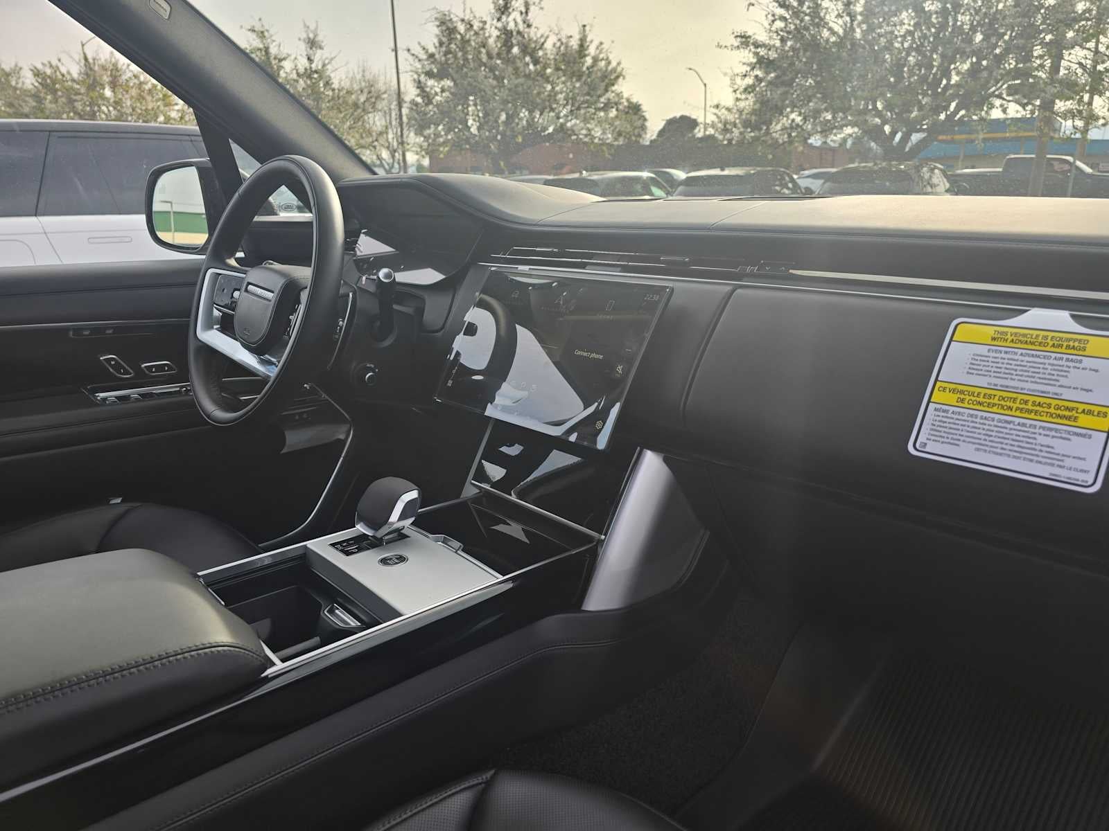 2025 Land Rover Range Rover SE