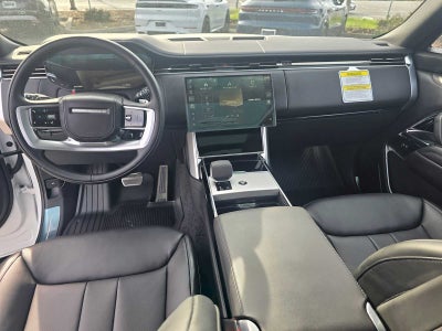 2025 Land Rover Range Rover SE