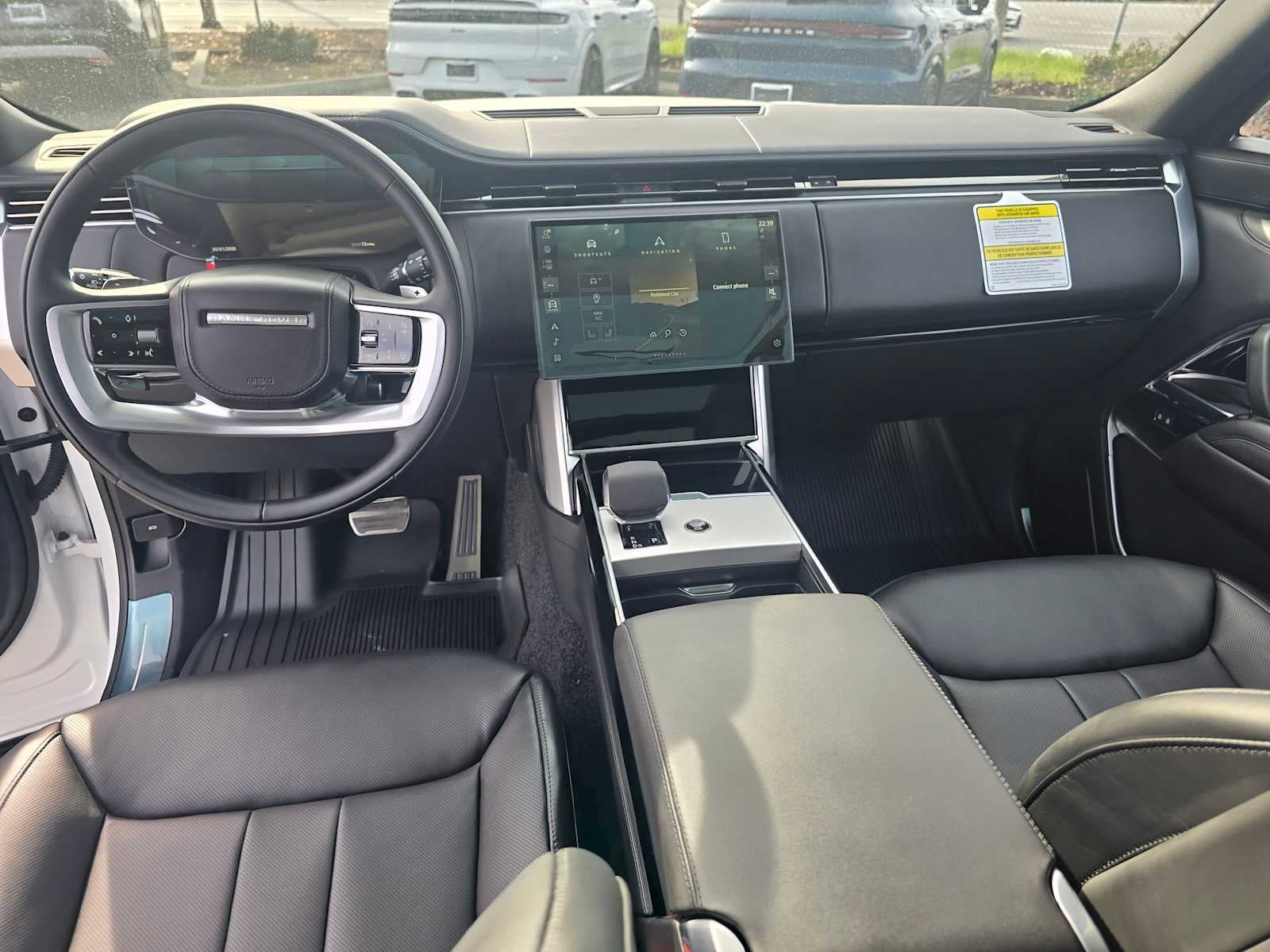 2025 Land Rover Range Rover SE