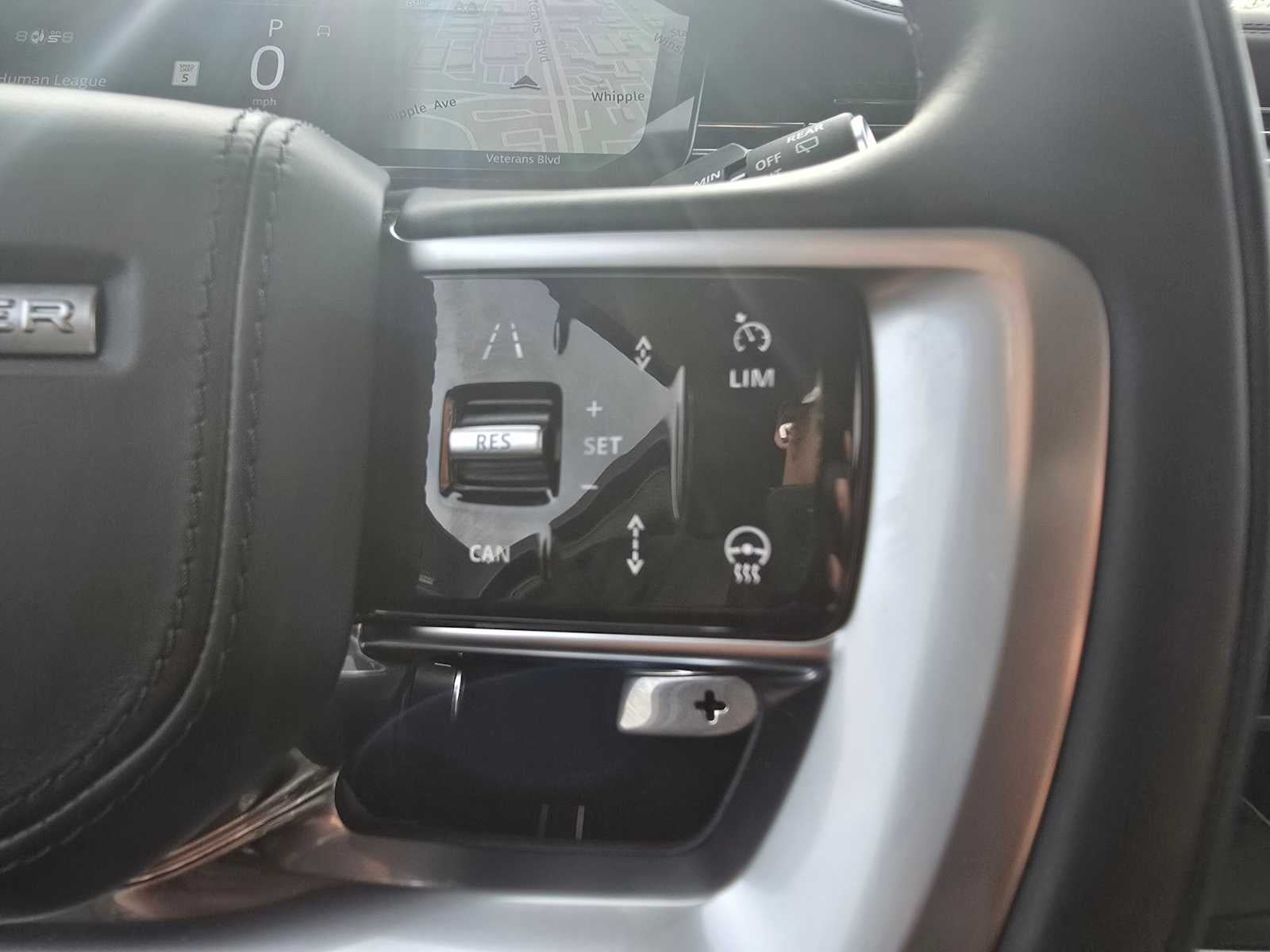 2025 Land Rover Range Rover SE