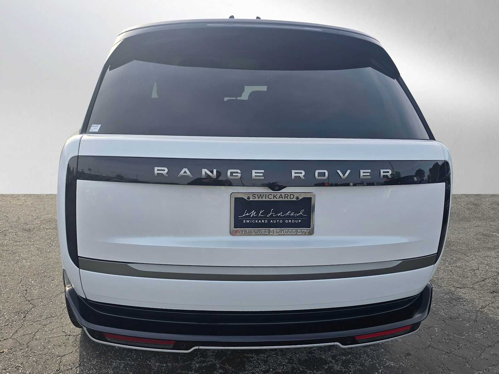 2025 Land Rover Range Rover SE