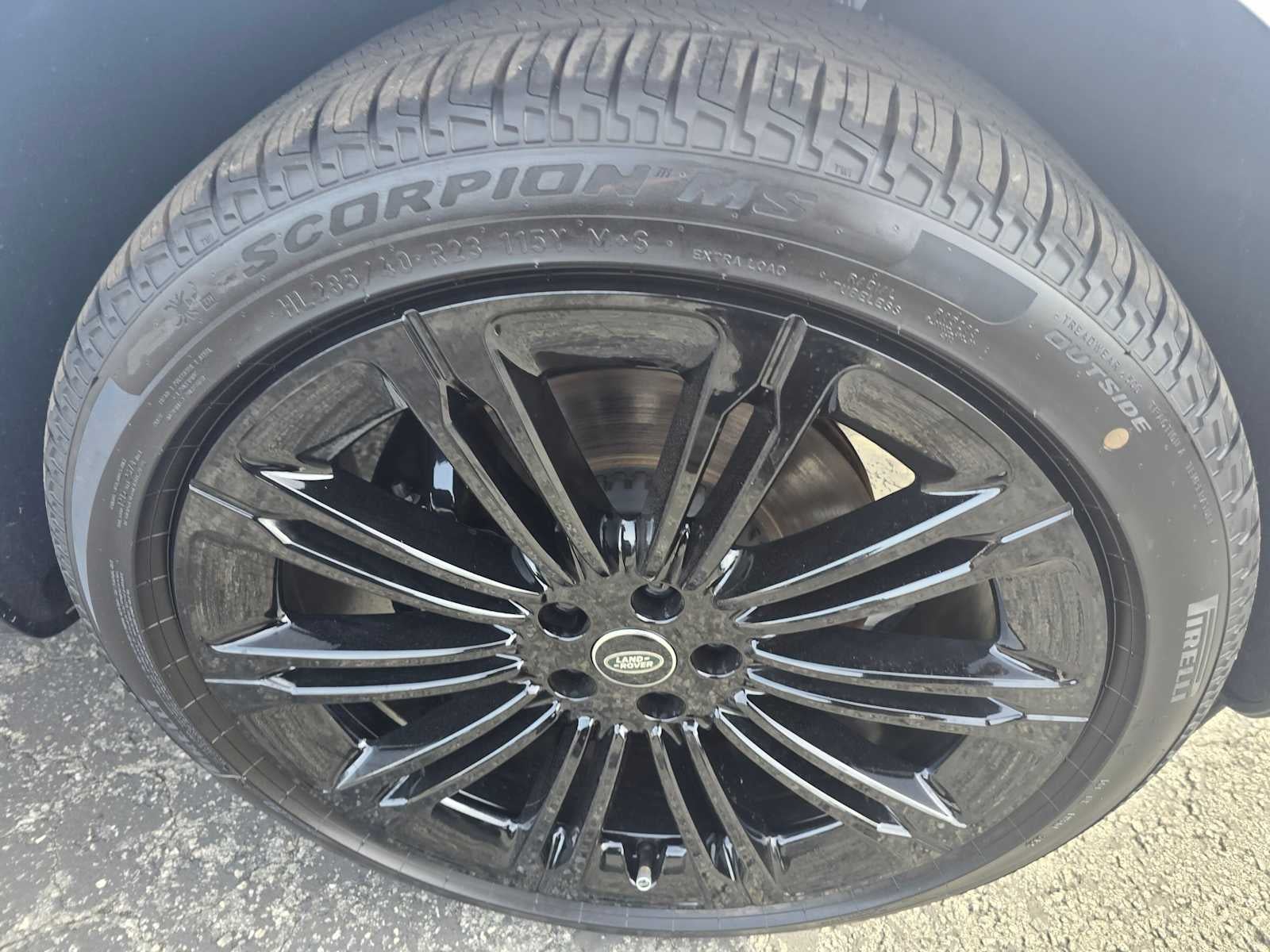 2025 Land Rover Range Rover SE