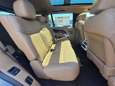 2026 Land Rover Range Rover SE