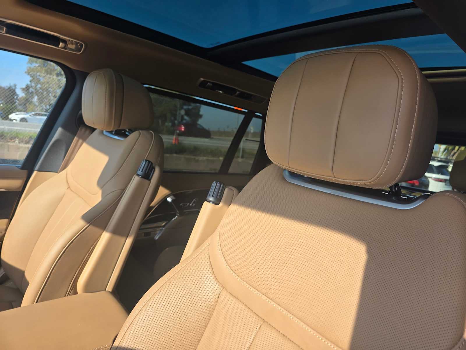 2026 Land Rover Range Rover SE