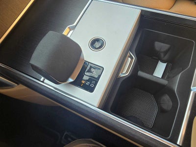 2026 Land Rover Range Rover SE