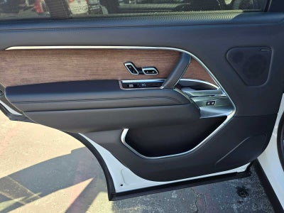 2025 Land Rover Range Rover SE