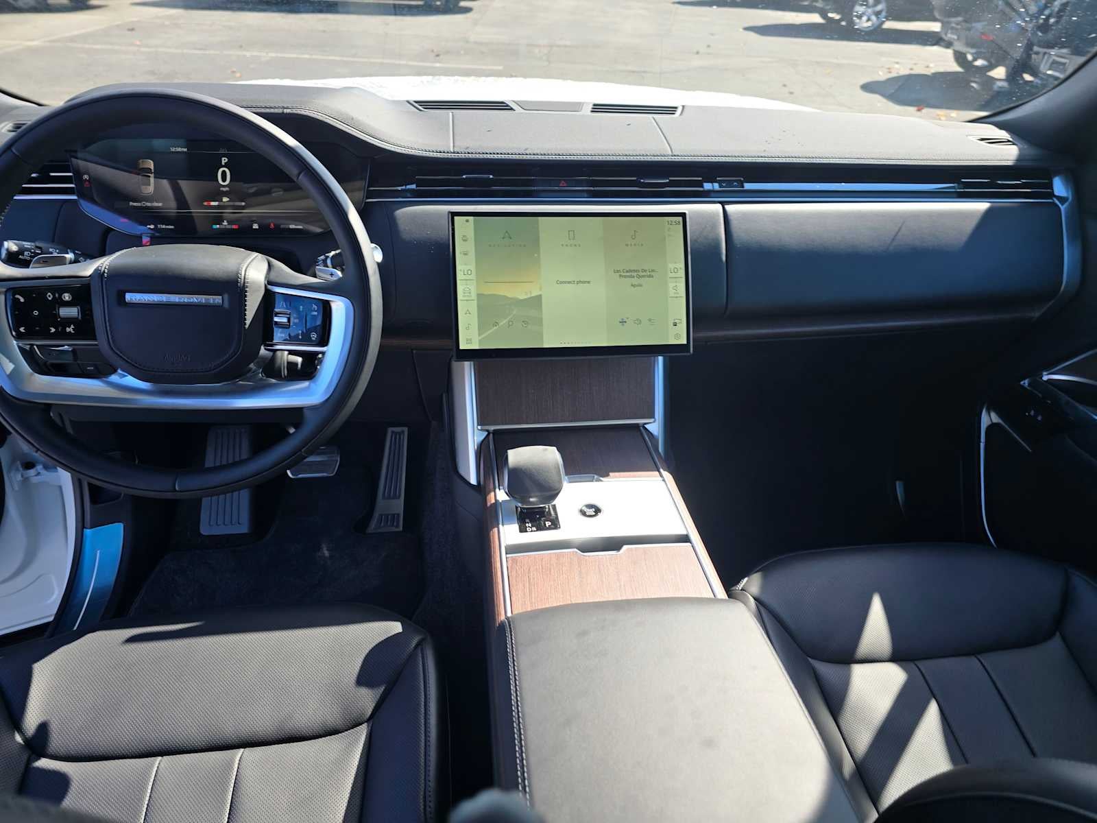 2025 Land Rover Range Rover SE