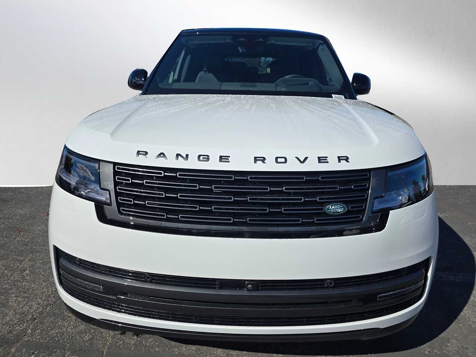 2025 Land Rover Range Rover SE