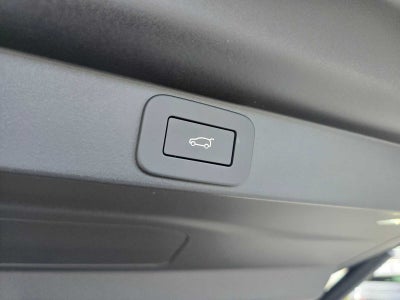 2026 Land Rover Range Rover SV