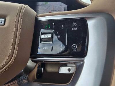 2026 Land Rover Range Rover SV