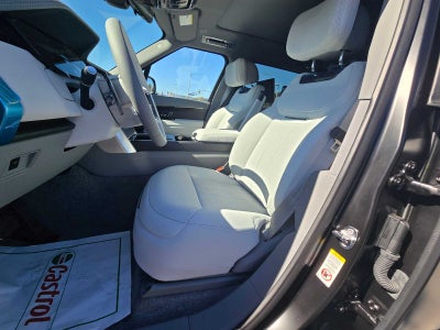 2025 Land Rover Range Rover SV