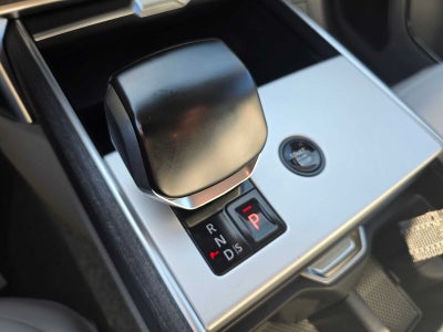 2025 Land Rover Range Rover SV