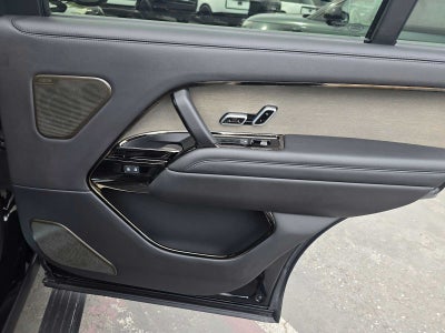 2026 Land Rover Range Rover SV