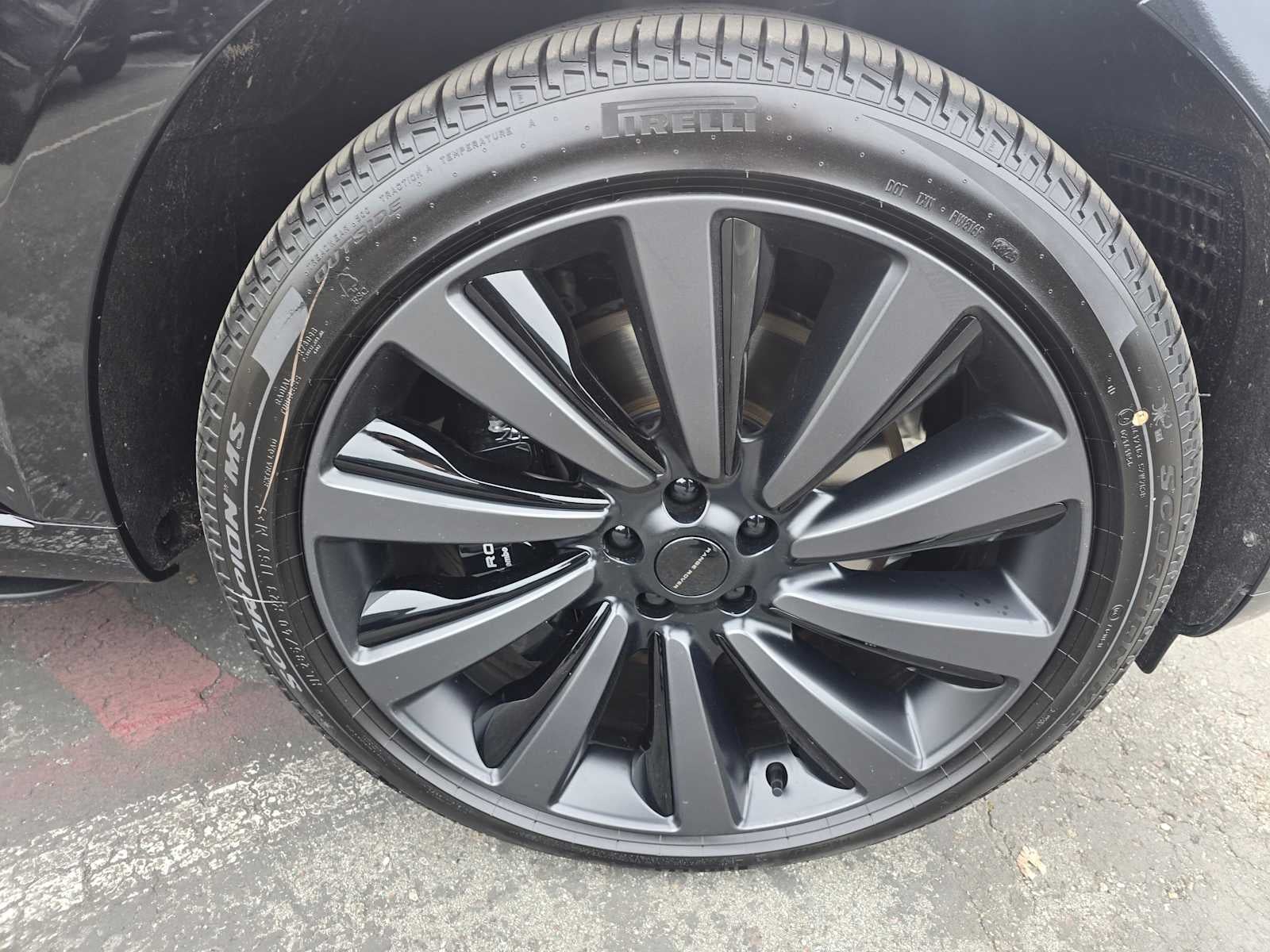 2026 Land Rover Range Rover SV