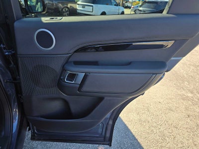 2025 Land Rover Discovery S