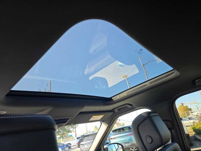 2025 Land Rover Discovery S