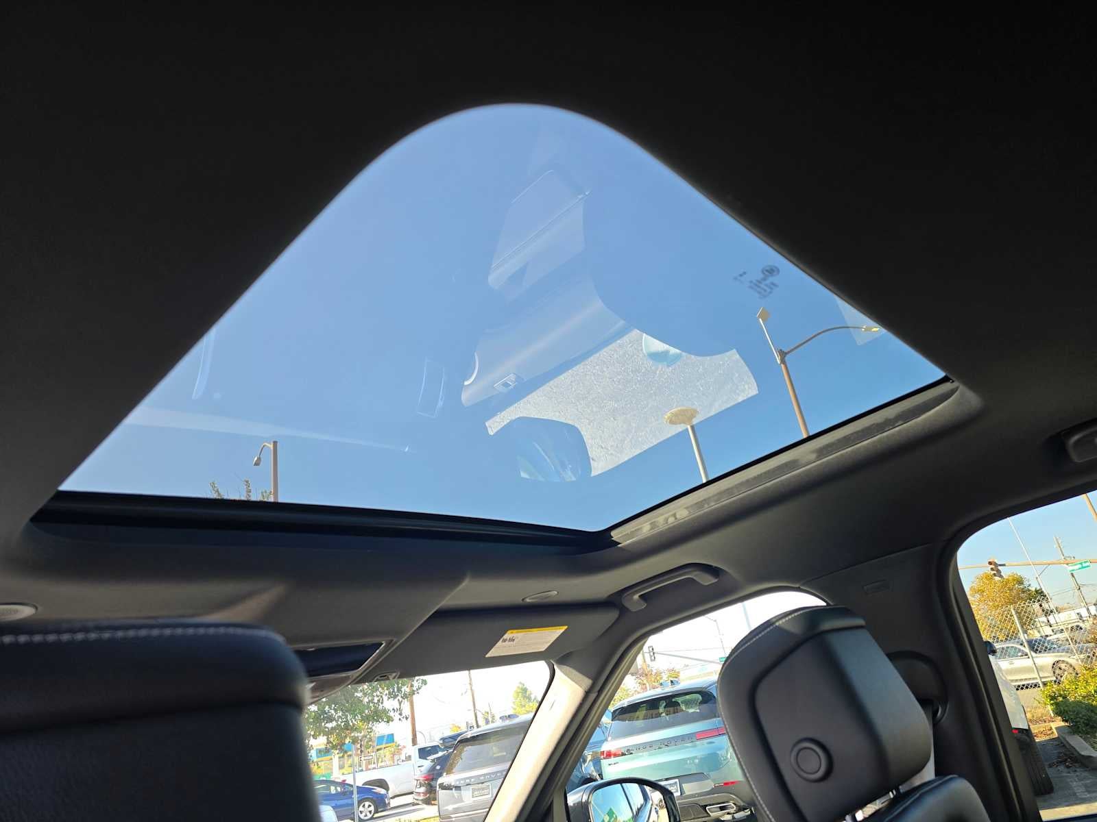 2025 Land Rover Discovery S