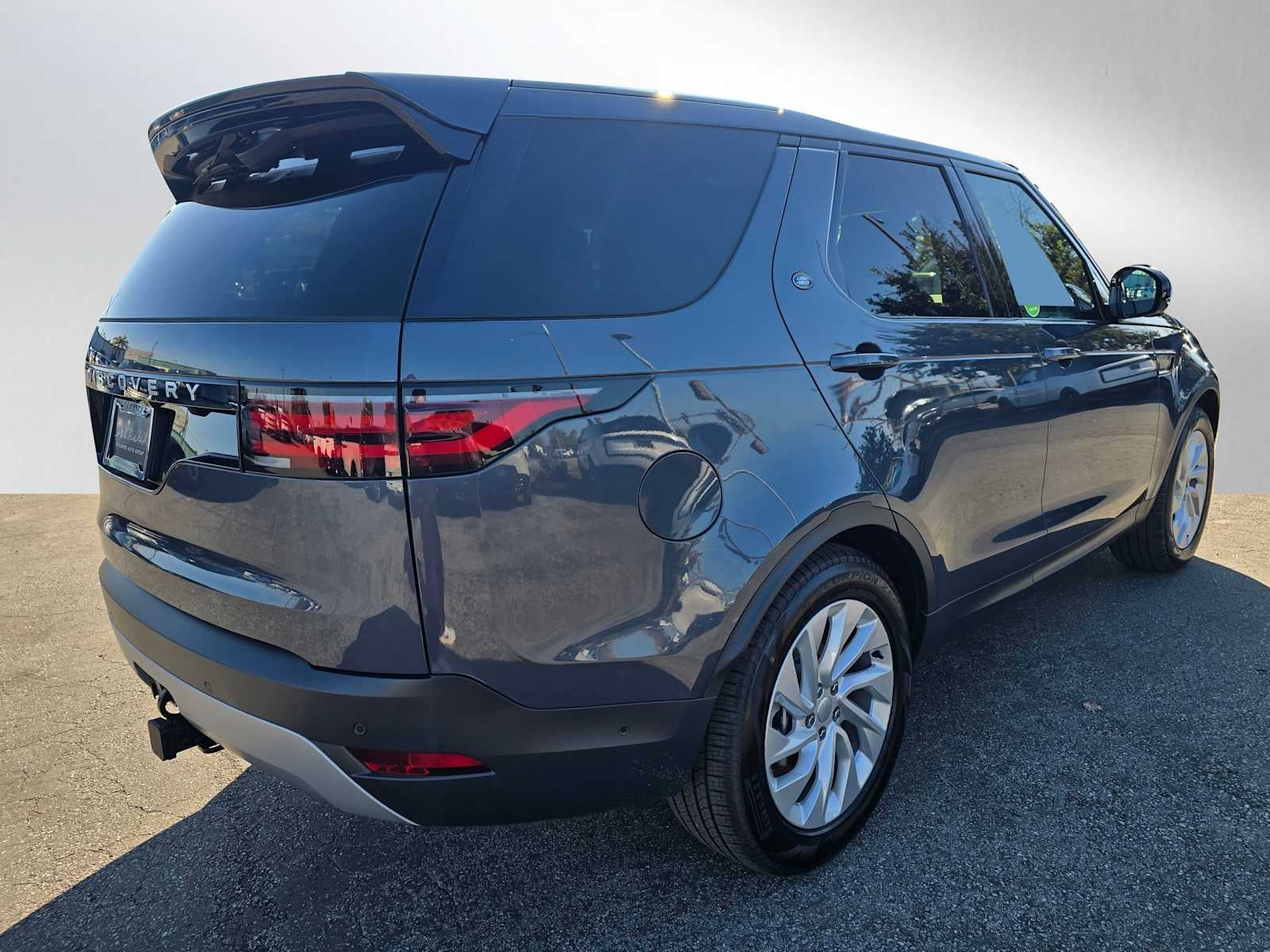 2025 Land Rover Discovery S