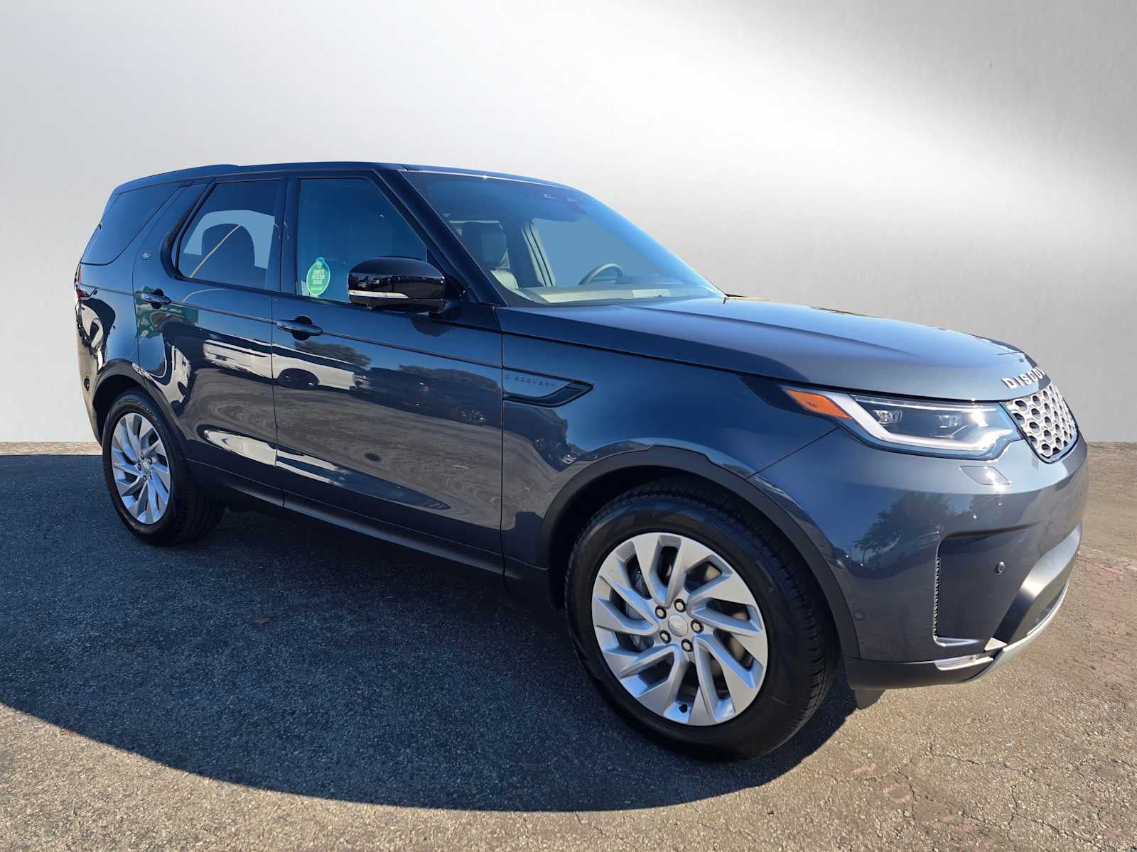 2025 Land Rover Discovery S