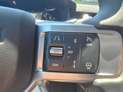 2025 Land Rover Discovery Dynamic SE