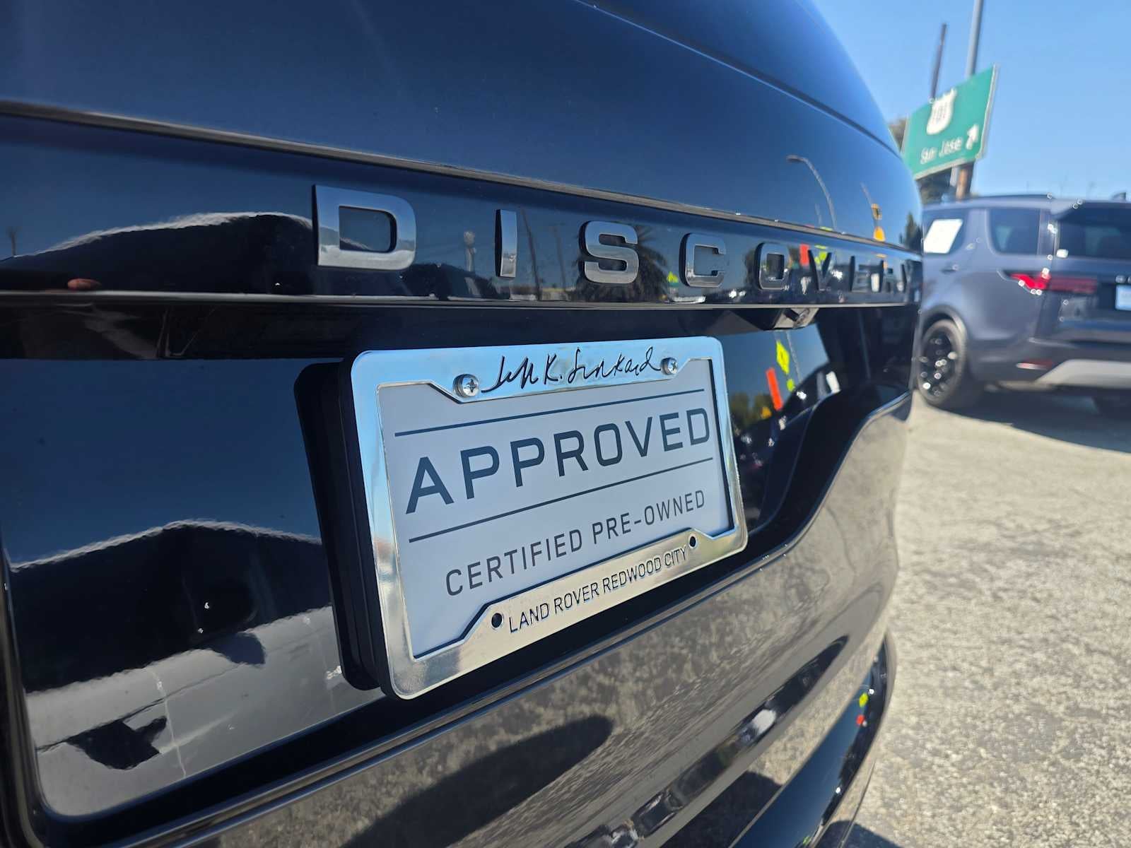 2025 Land Rover Discovery Dynamic SE