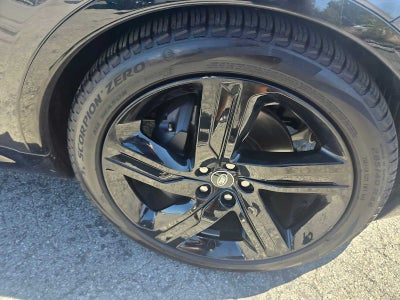2025 Land Rover Discovery Dynamic SE