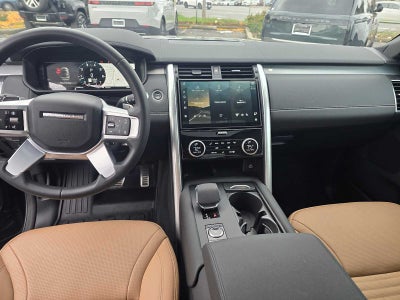 2025 Land Rover Discovery Dynamic SE